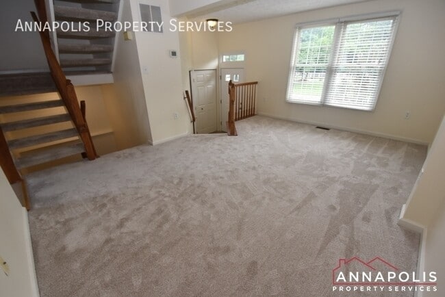 Building Photo - 2447 Warm Spring Way
