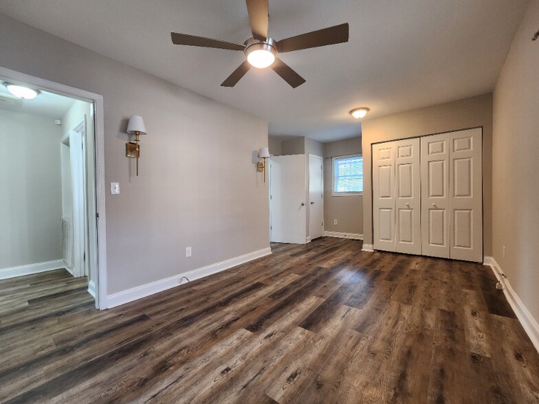 Building Photo - 216 McGarity St