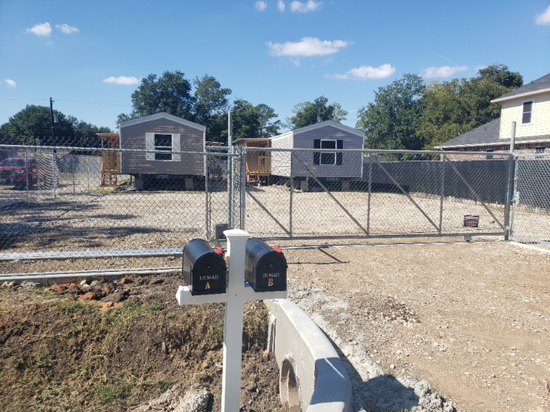 Building Photo - 15819 Lillja Rd