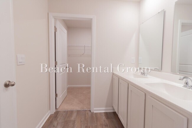 Building Photo - 132 Teddy Bear Lp