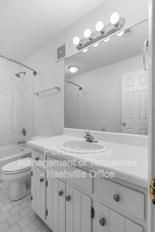 Building Photo - 146 N Timber Dr