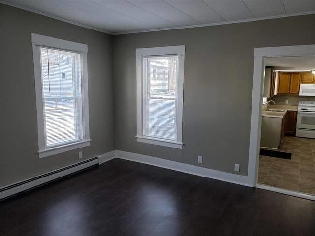 Building Photo - 8 Allen St