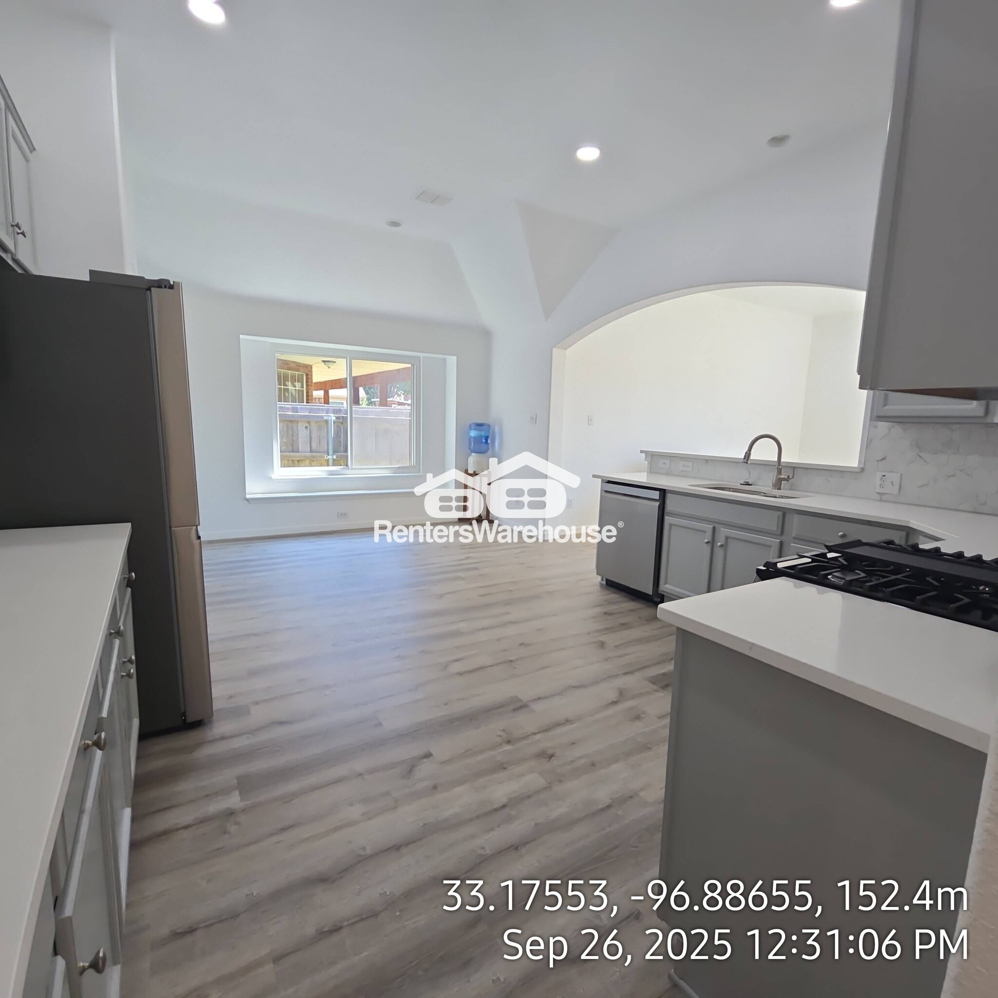 Building Photo - 2600 Redcedar Dr