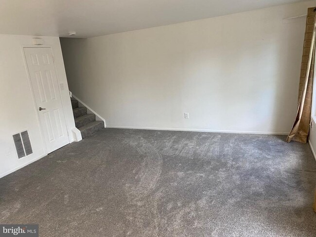 Building Photo - 9692 Brassie Way