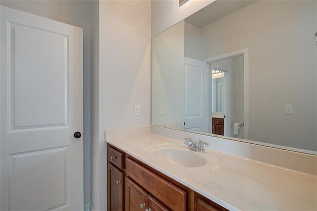 Building Photo - 5245 Echos Cove