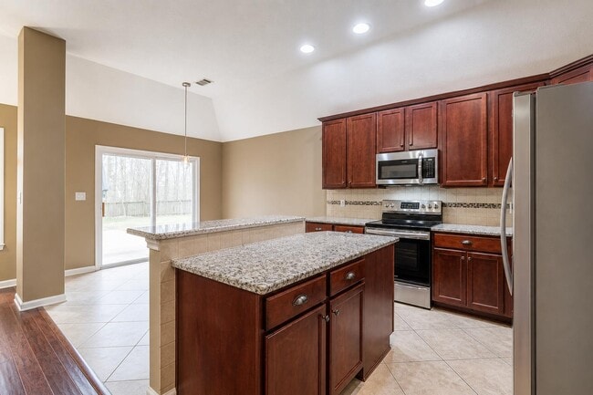 Building Photo - 3712 Claiborne Cir