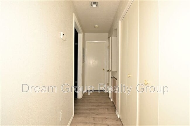 Building Photo - 5415 W Harmon Ave