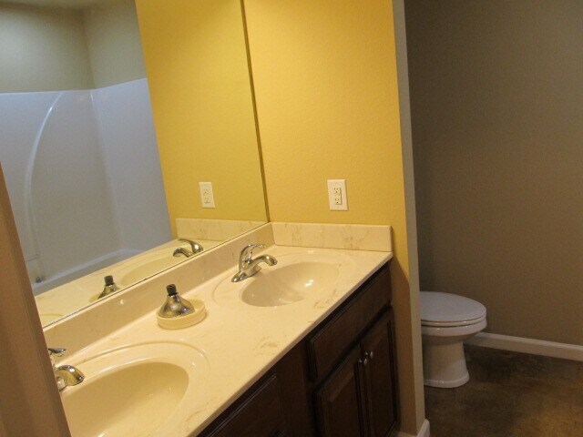 Building Photo - 3205 Horseshoe Cove