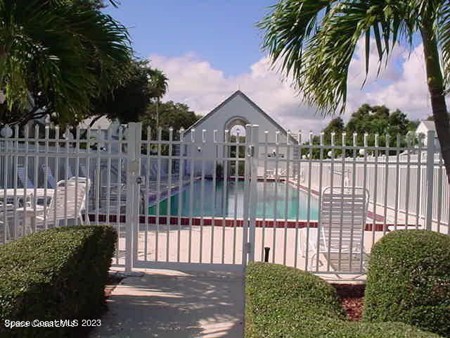 Building Photo - 412 Beach Park Ln