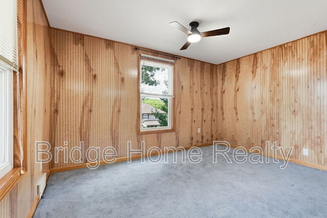 Building Photo - 507 Cherry St