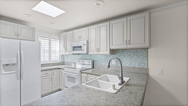 Building Photo - 1281 34th St