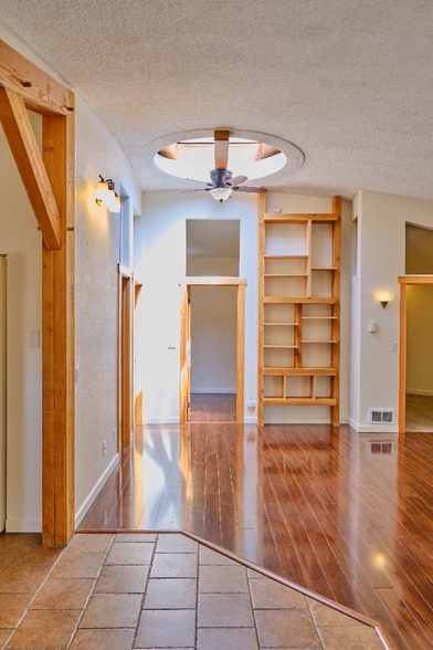 Building Photo - 2908 Black Fox Run Ln