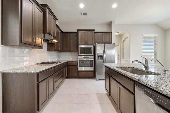 Building Photo - 416 Blue Waterleaf Ln