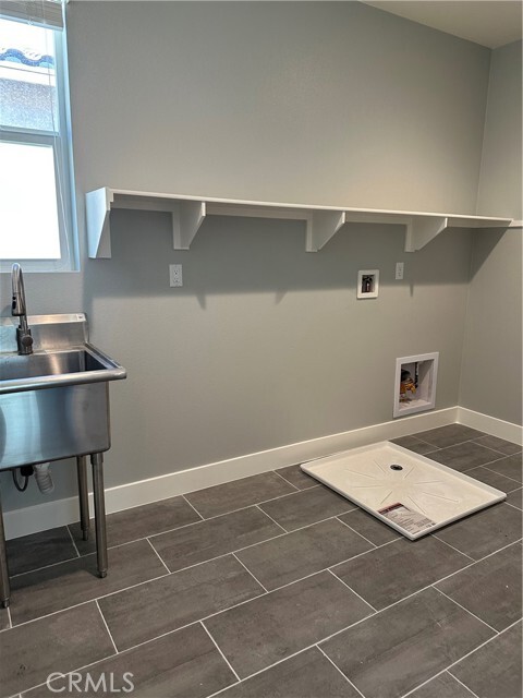 Building Photo - 24210 Flora Rd