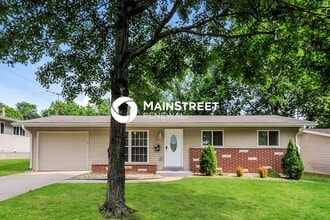 Building Photo - 3 Bedroom Pet-Friendly Home in St. Charles...