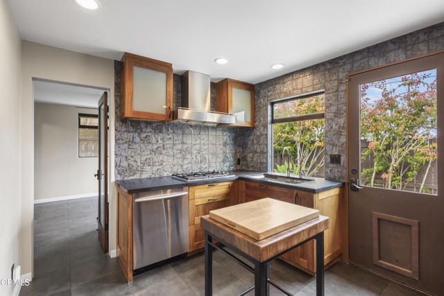 Building Photo - 153 San Fernando Ave
