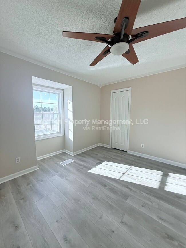 Building Photo - 3730 Old Flowery Branch Rd