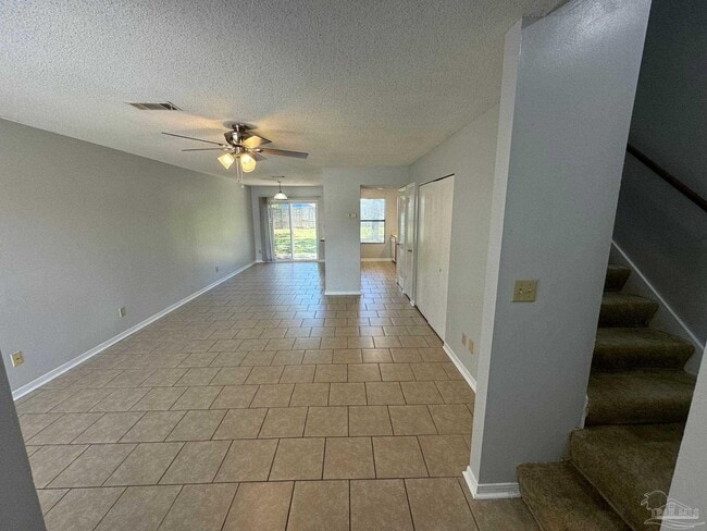 Building Photo - 2810 Villa Woods Cir