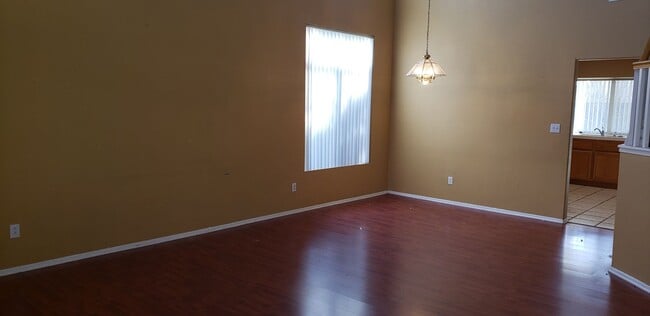 Building Photo - 7621 Kelty Dr