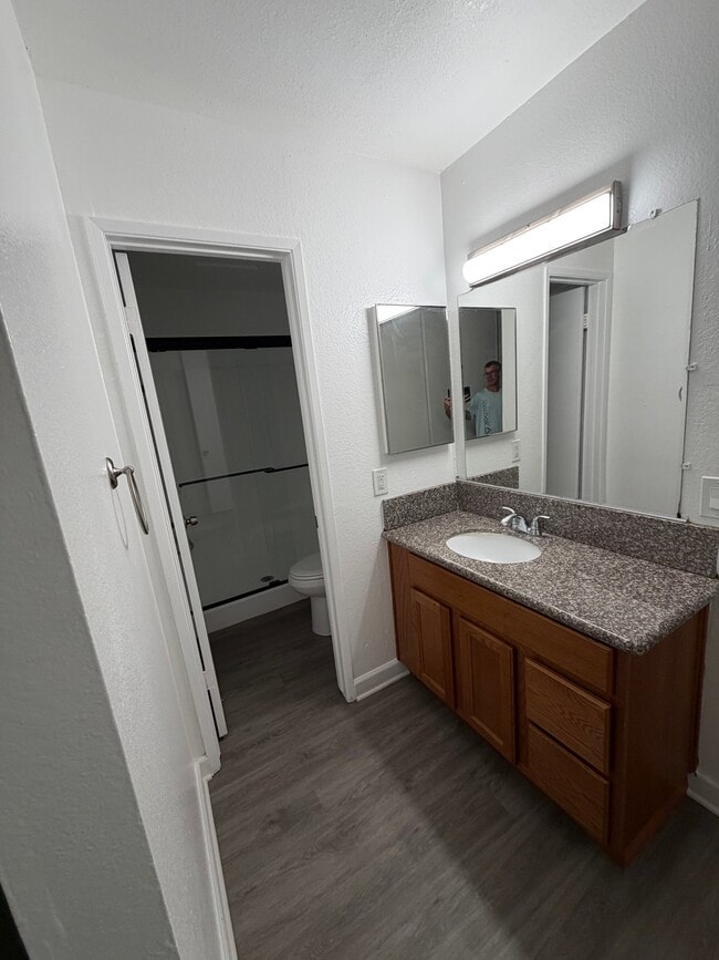 Building Photo - 8758 Lomita Dr
