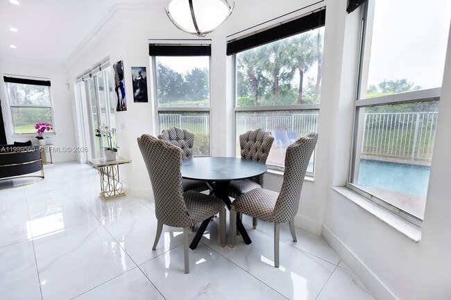 Building Photo - 4860 SW 161st Ln