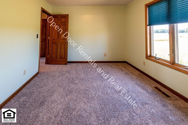 Building Photo - 6135 Co Rd 31