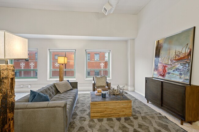 Building Photo - The Lofts at Shillito Place