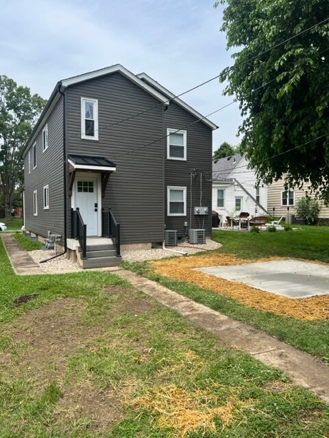 Building Photo - 1454 Ashland Ave