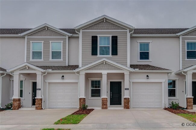 Building Photo - 3243 Laurent Lp