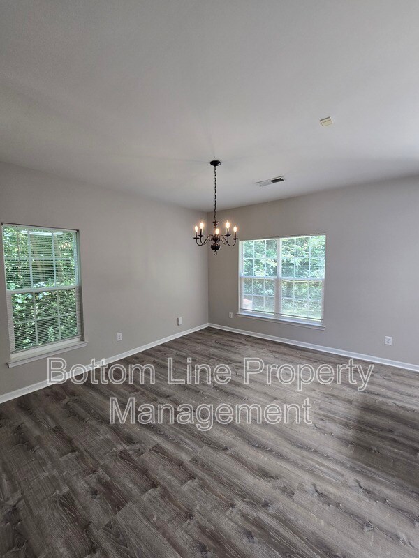 Building Photo - 8630 Carolina Lily Ln