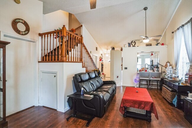Building Photo - 6677 Ryan Chase Ct