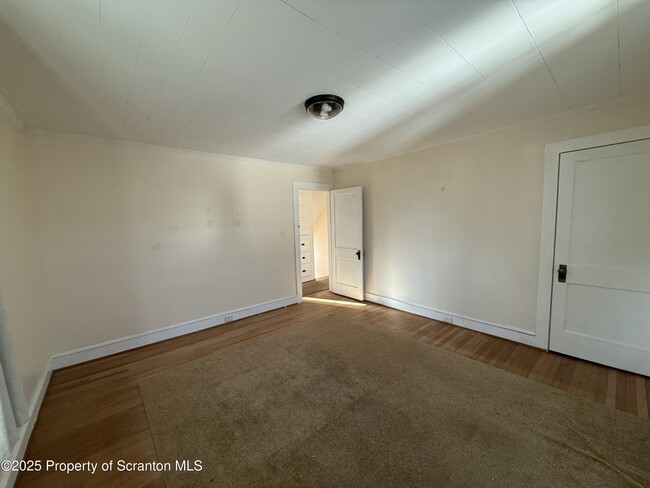 Building Photo - 301 Monument Ave