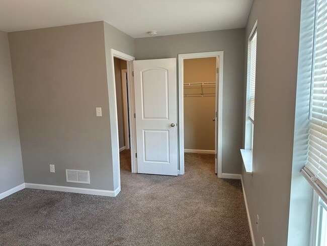 Building Photo - 2601 Hailey Rose Way