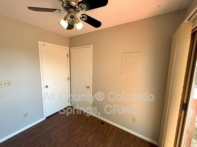 Building Photo - 2027 Bristlecone Dr