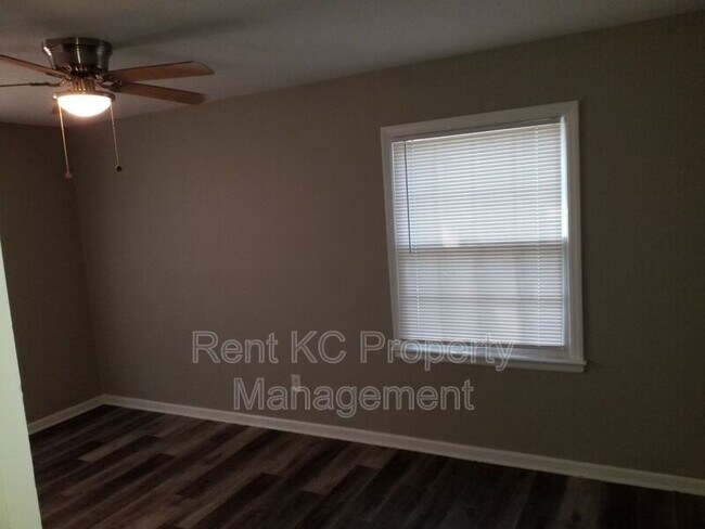 Building Photo - 4608 Ridgeway Ave