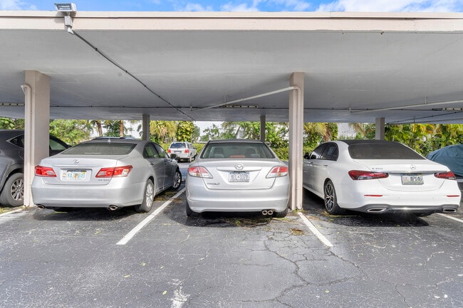 Building Photo - 2851 S Ocean Blvd