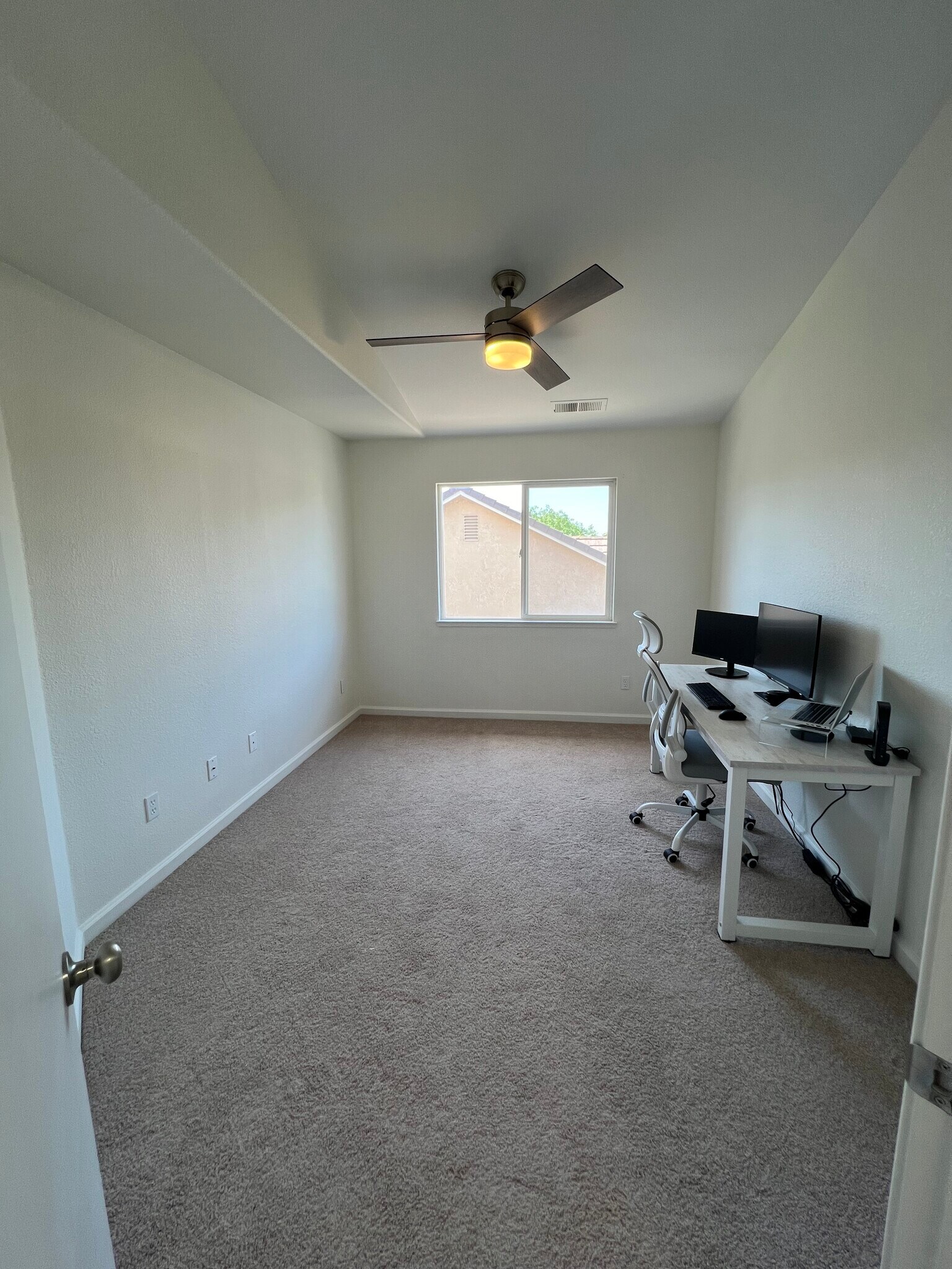 Building Photo - 2808 Medinah Way