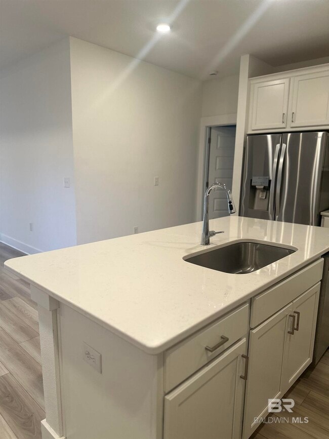 Building Photo - 16863 Fedora Dr