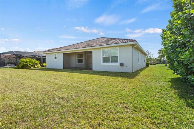 Building Photo - 12133 SW Aventino Dr