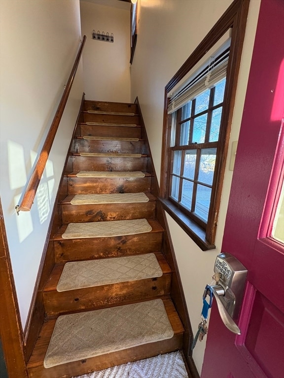 Building Photo - 5 Orchard Cir