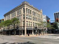 Building Photo - 112 W Washington Blvd