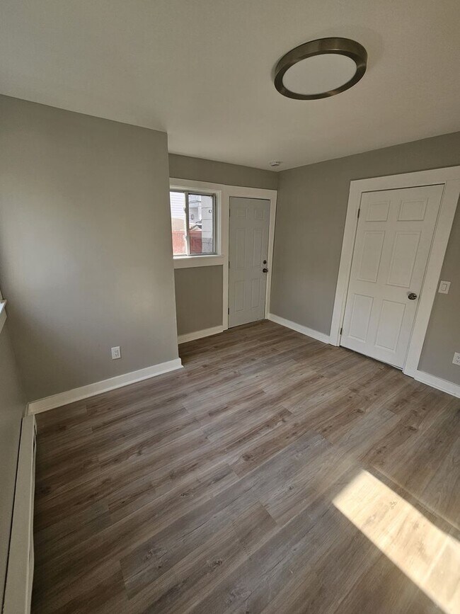 Building Photo - 101-103 Culvert St, Torrington