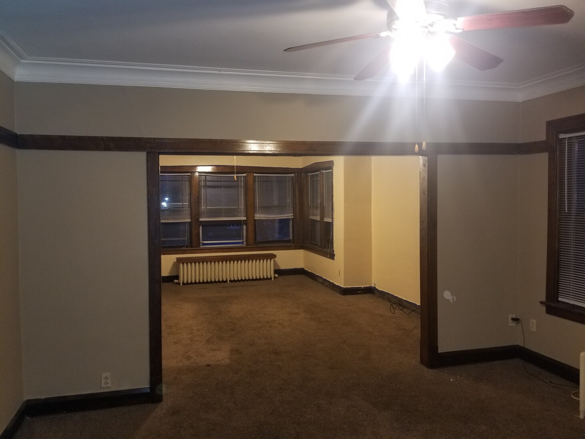 Livingroom/Dining room - 12954 Maple Ave