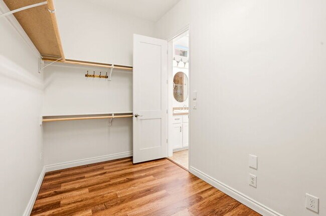 Building Photo - Encanterra Golf Community
