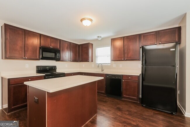Building Photo - 155 Rockingham Dr