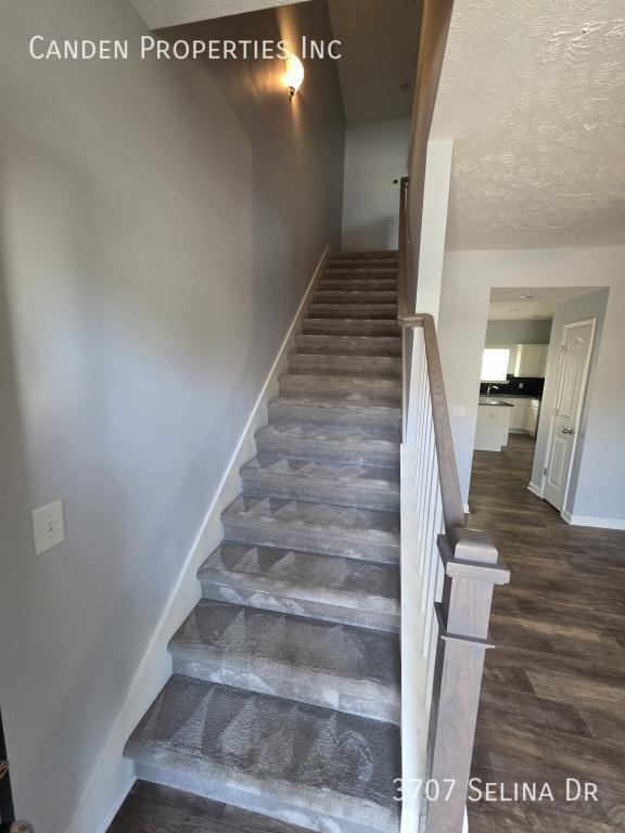 Building Photo - 3707 Selina Dr