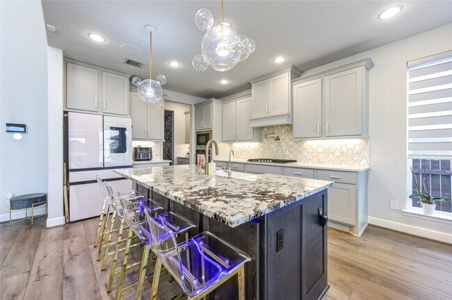 Building Photo - 1815 Longcroft Ln