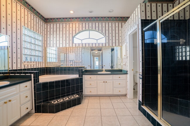 Building Photo - 681 Powder Horn Row