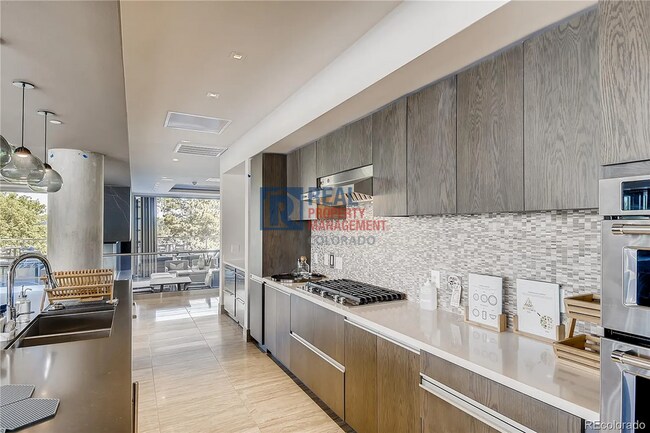 Building Photo - 4200 W 17th Ave