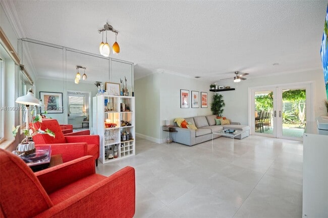 Building Photo - 350 NE 59th St